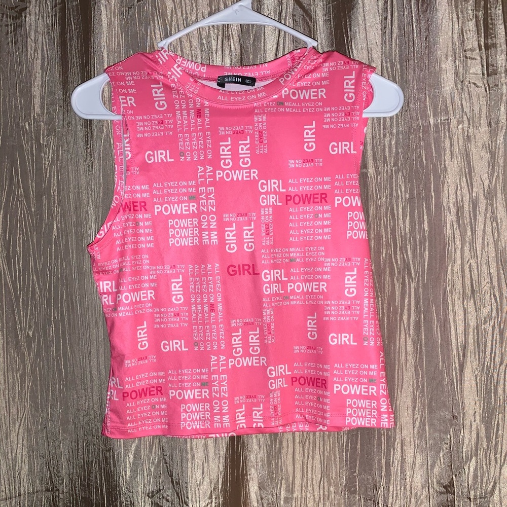All eyez on me crop top